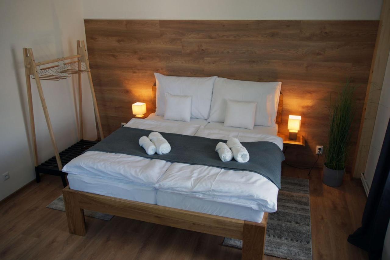 Apartmany Krásná Lípa エクステリア 写真