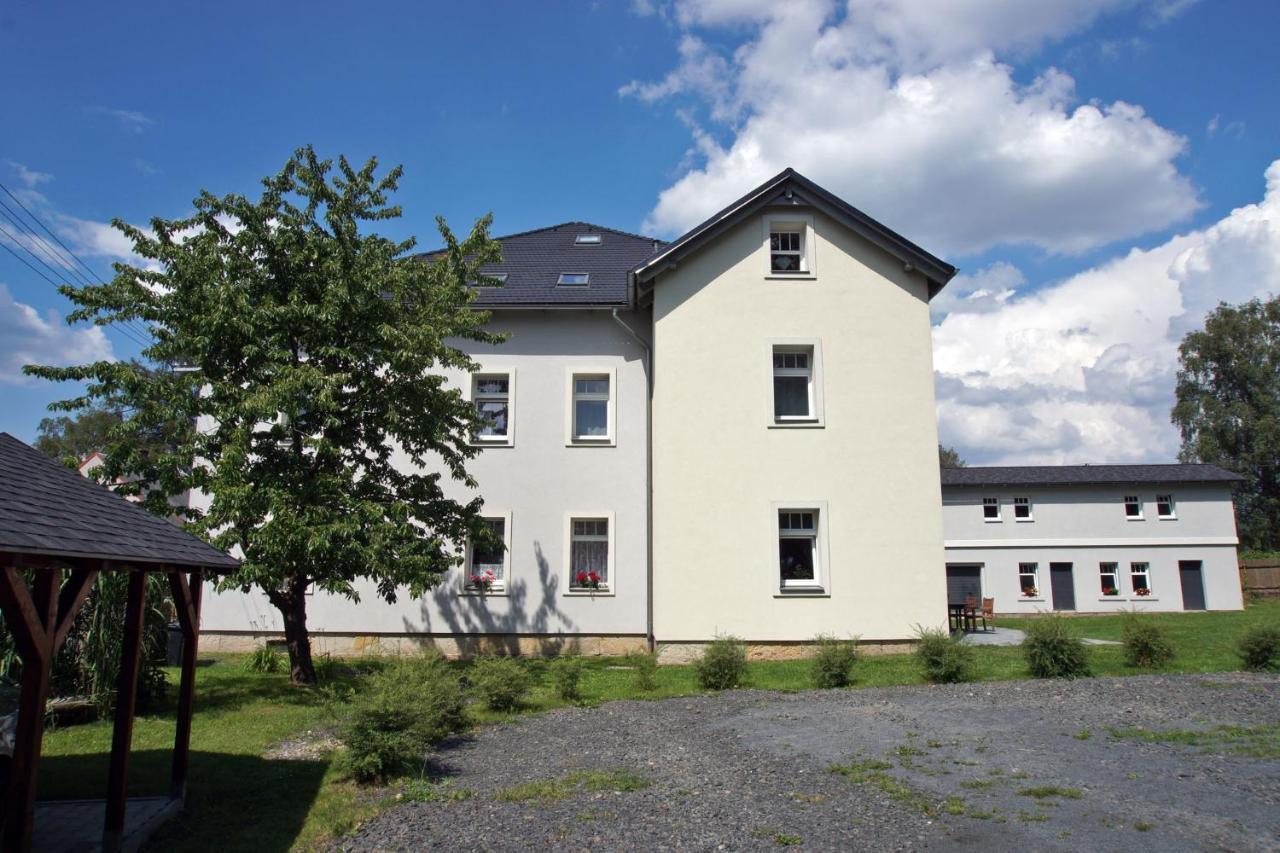 Apartmany Krásná Lípa エクステリア 写真