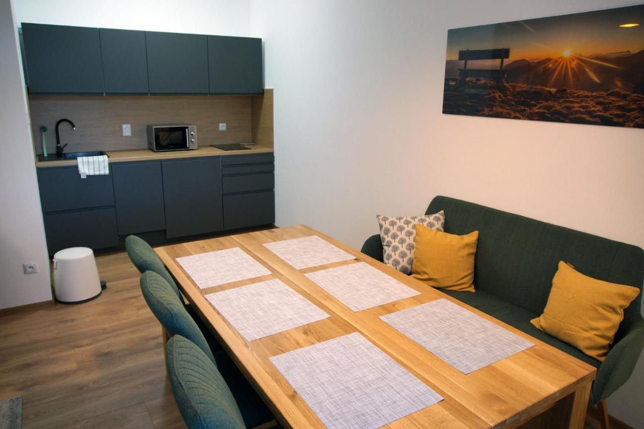 Apartmany Krásná Lípa エクステリア 写真